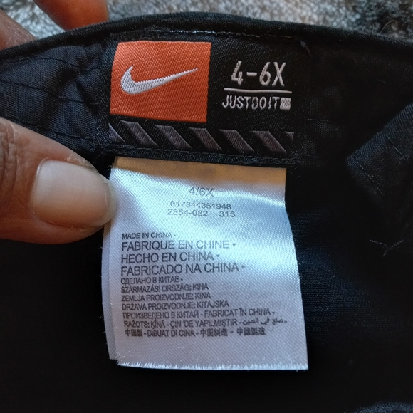 Girls Nike hat - Picture 3 of 3